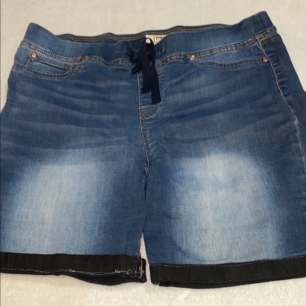 L.e.i Denim Blue Women's Shorts